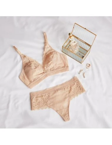 Tanga En Dentelle RAFFINE - Wacoal Frappé 3 Tanga En Dentelle RAFFINE - Wacoal Frappé – Image 3